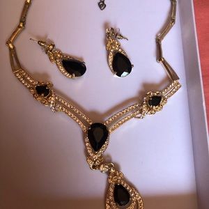 Special occasion necklace/earrings set